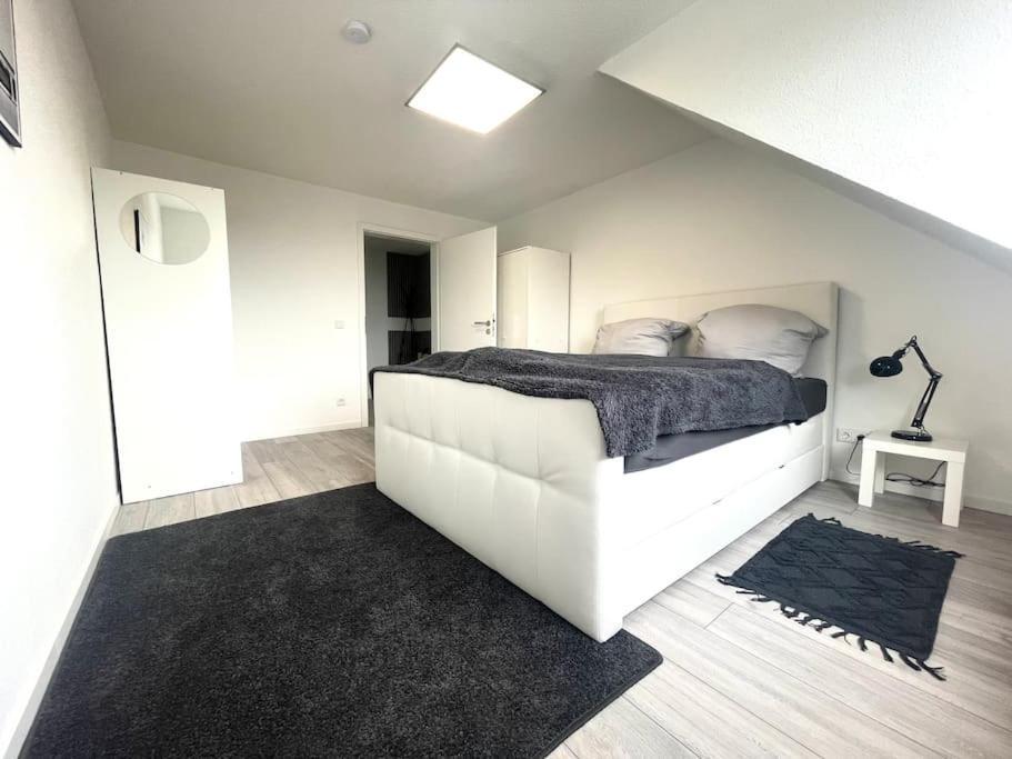 Sonnenglanz Wohnung Auf Der Vierten Duisburgo Exterior foto